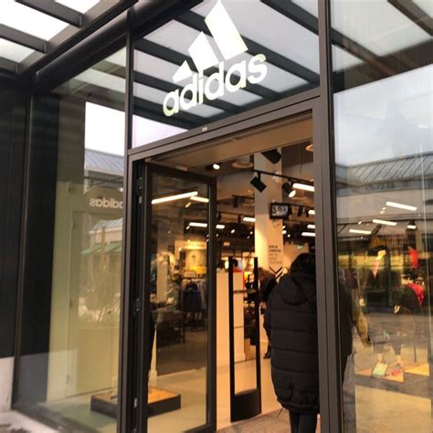 waar verkopen ze adidas|Adidas store lelystad.